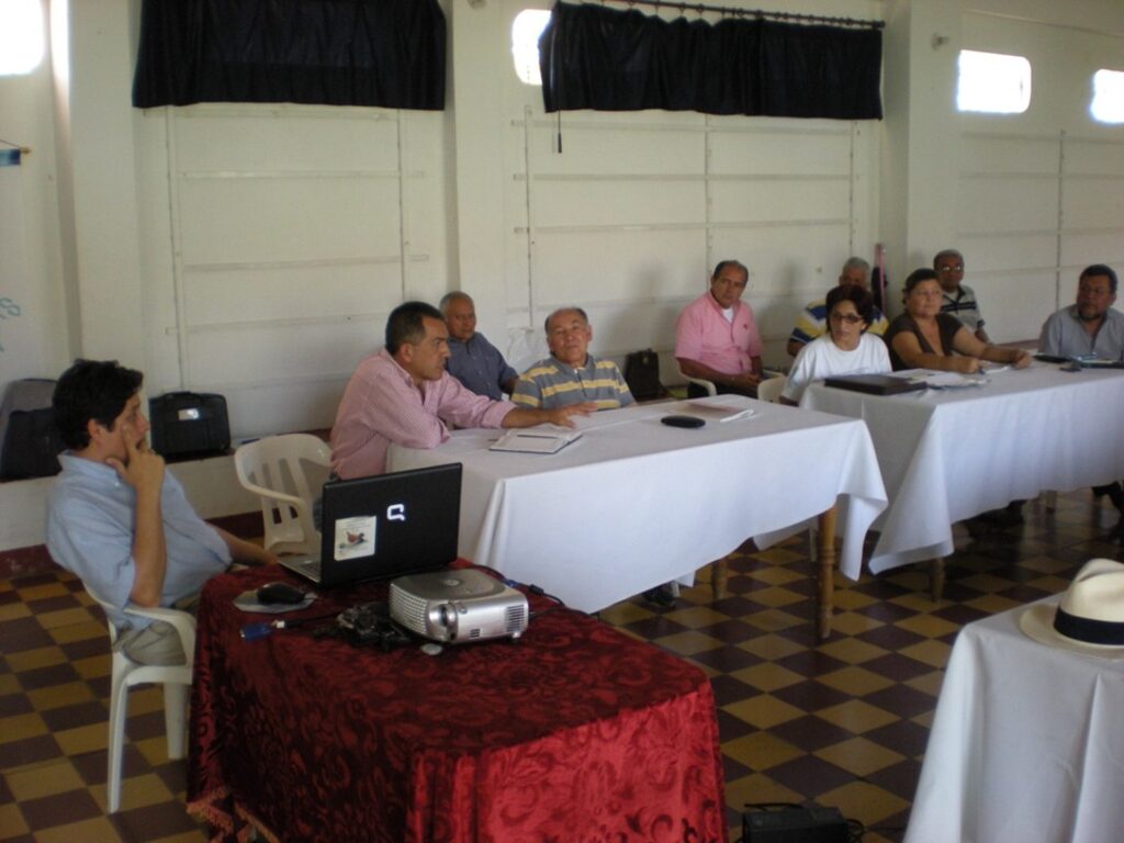 A meeting with farmers and local stakeholders in Ibague, Colombia (Photo: A. Vidal)